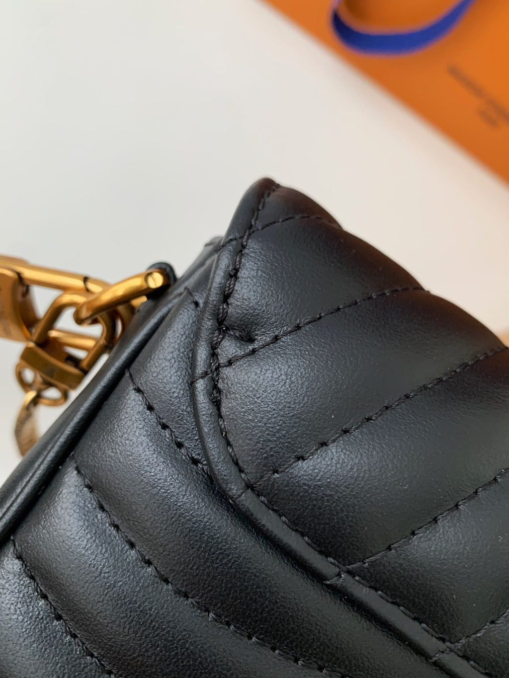 Louis Vuitton New Wave Multi-Pochette Handbag - Black — view 10