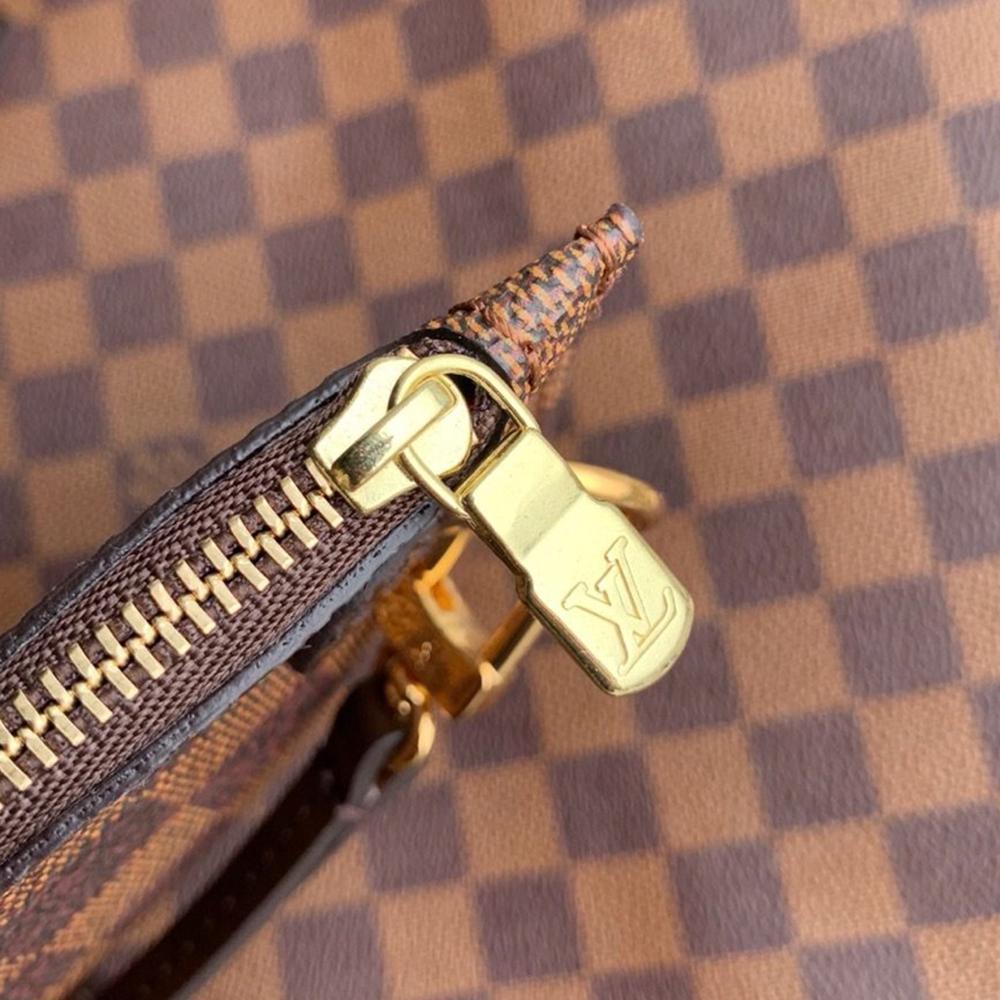 Louis Vuitton Damier Ebene Neverfull MM Tote Bag — view 4