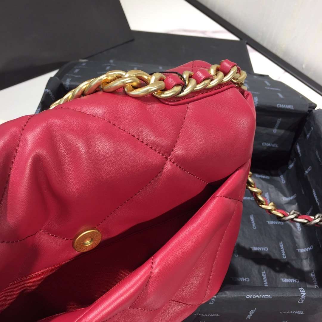 Chanel 19 Flap Bag — view 7