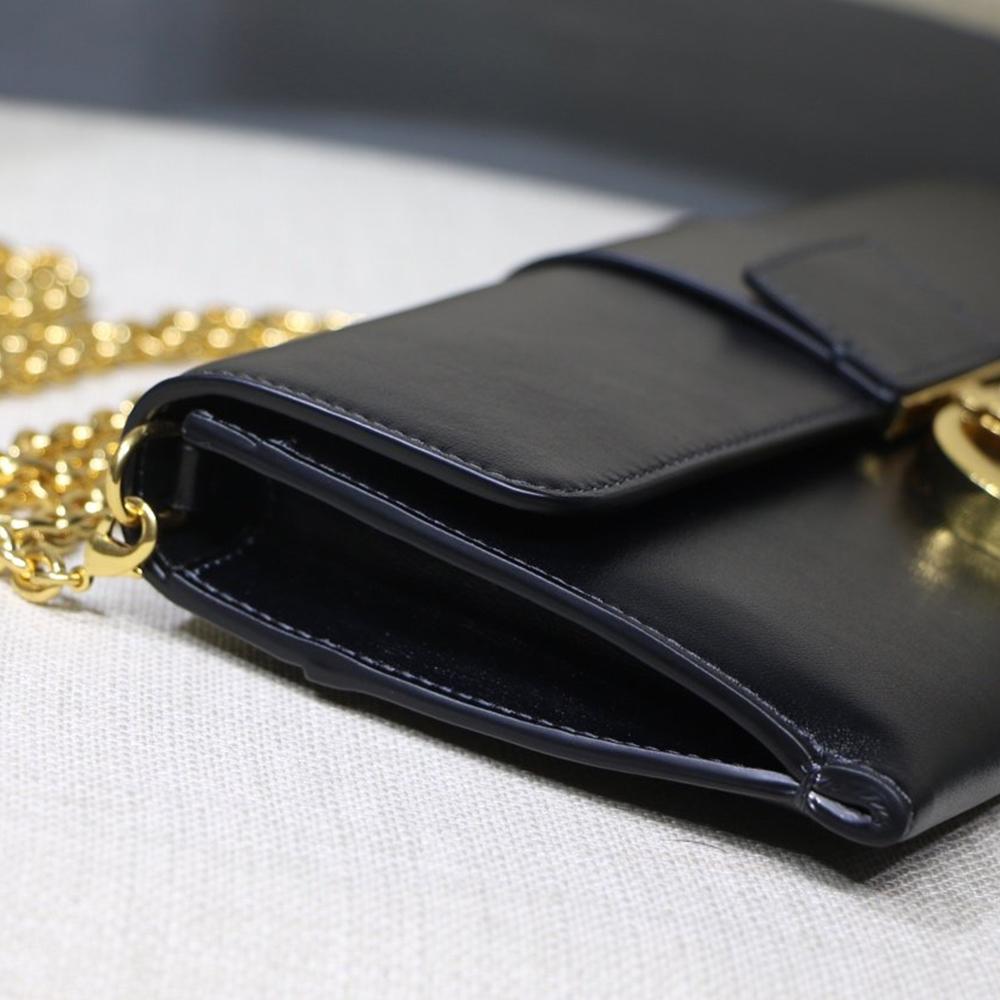 Dior 30 Montaigne Pouch — view 5