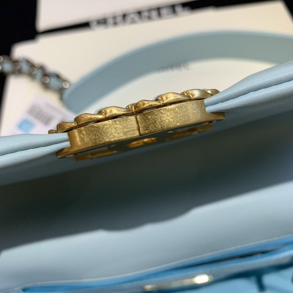 Chanel 19 Small Flap Bag Tiffany Blue — view 9