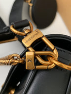 Louis Vuitton New Wave Multi-Pochette Handbag - Black — view 4