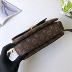 Louis Vuitton Pochette Métis — view 4