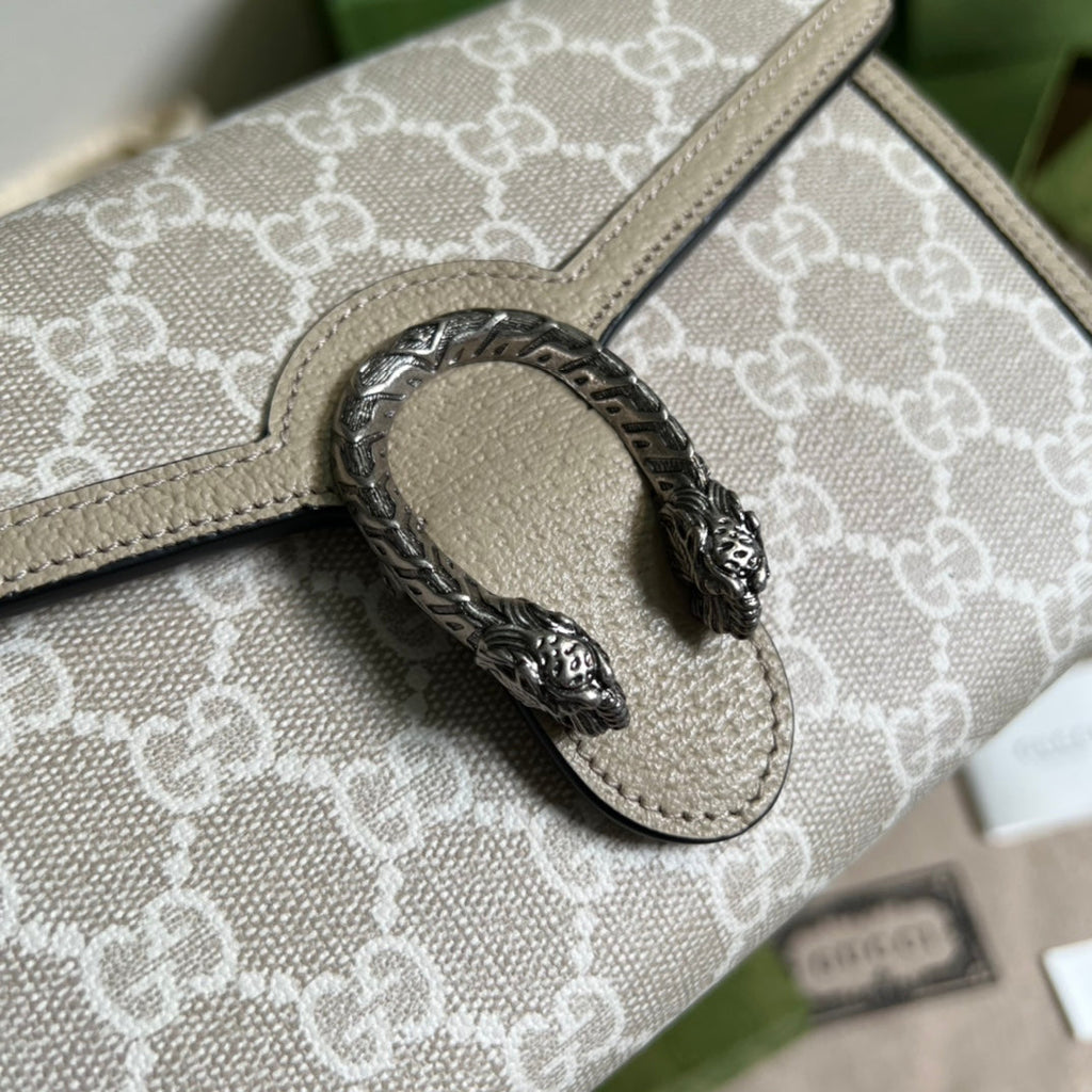 Gucci Dionysus Chain Wallet Beige and White GG Supreme Canvas — view 3