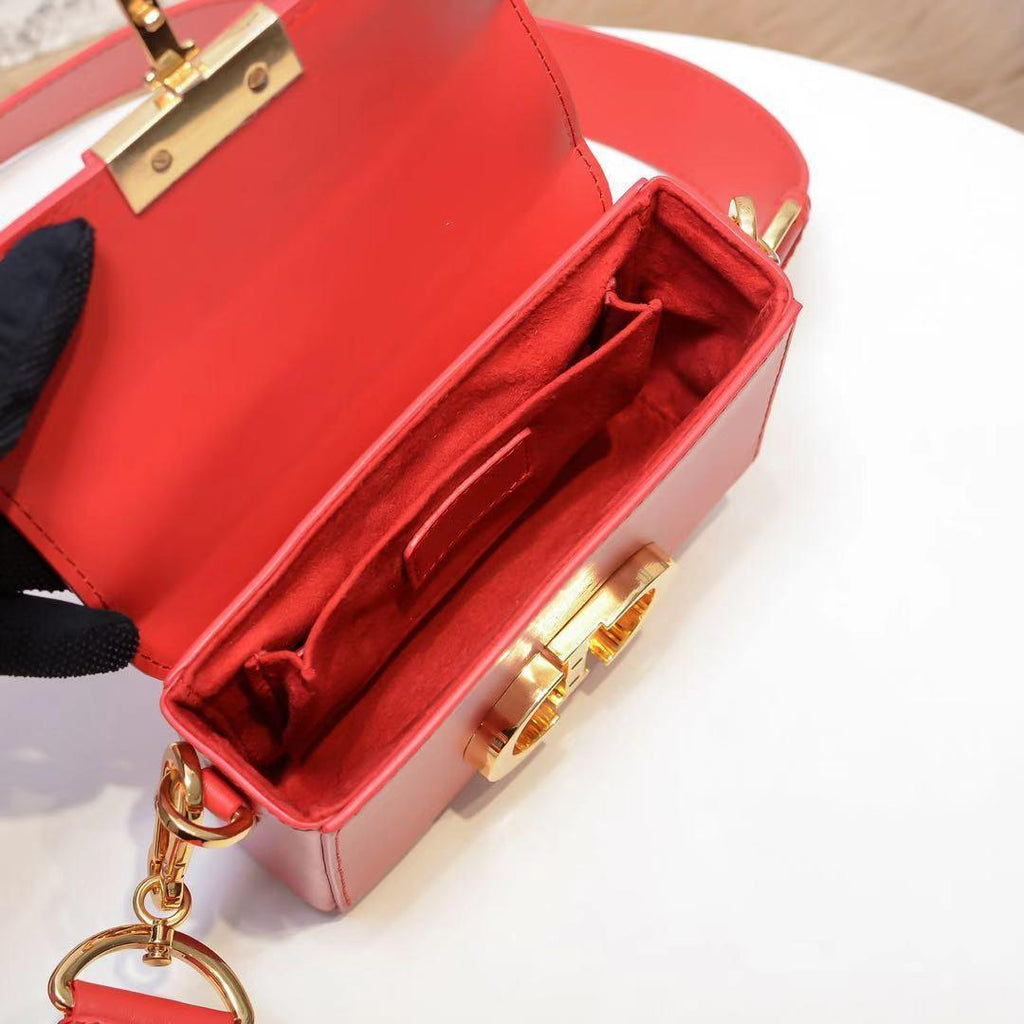Dior 30 Montaigne Flap Bag — view 5