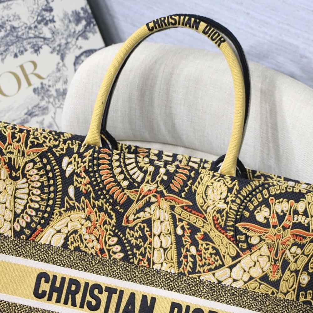 Dior Book Tote — view 7