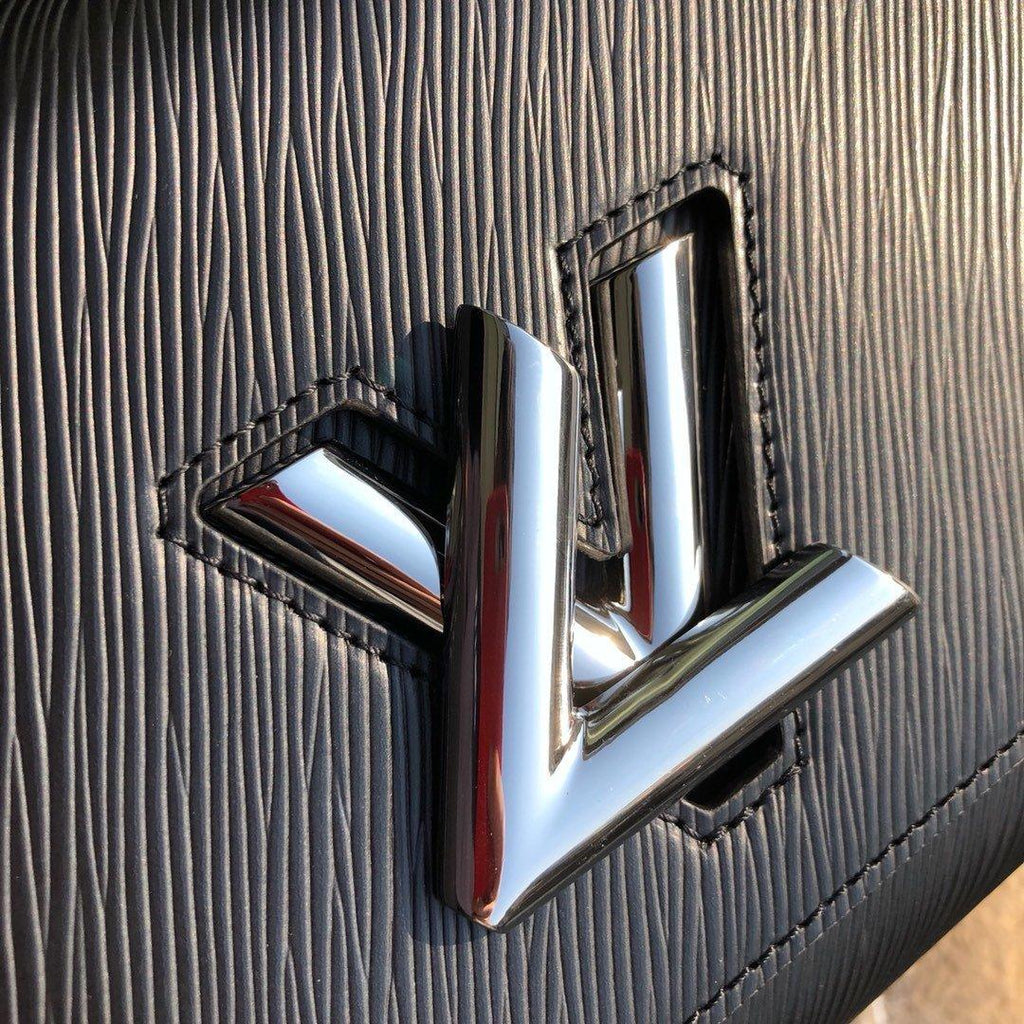 Louis Vuitton Twist MM Shoulder Bag — view 6