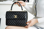 Chanel Trendy CC25 Pre-Owned Medium Chevron Trendy Handbag 25cm - Black — view 8