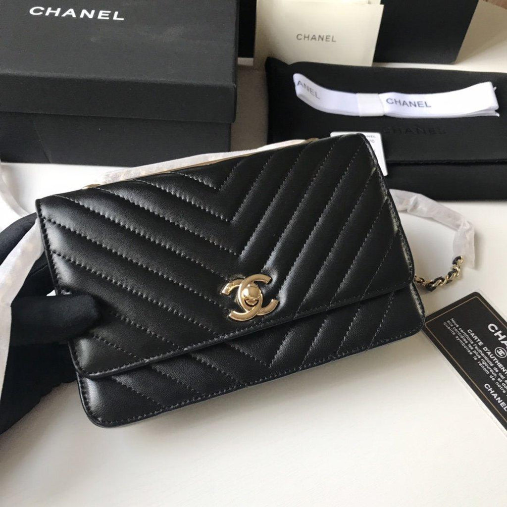 Chanel Wallet — view 1