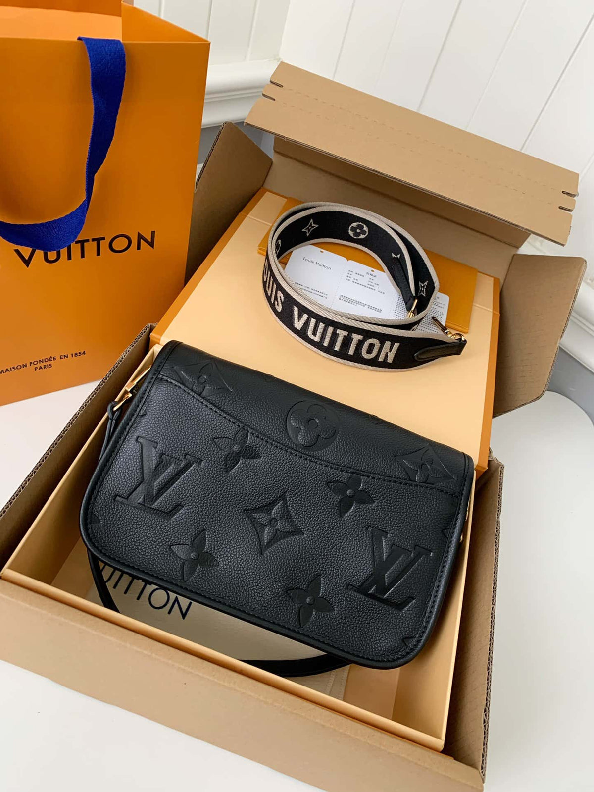 Louis Vuitton LV Diane Handbag - Black — view 5