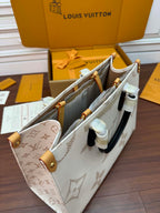 Louis Vuitton OnTheGo MM Tote Bag Monogram Dune Cruise — view 5