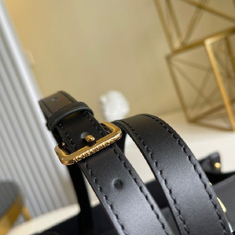 LV Louis Vuitton OnTheGo PM Bag — view 7