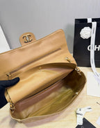 Serenityll 2001122 Chanel Bag — view 6