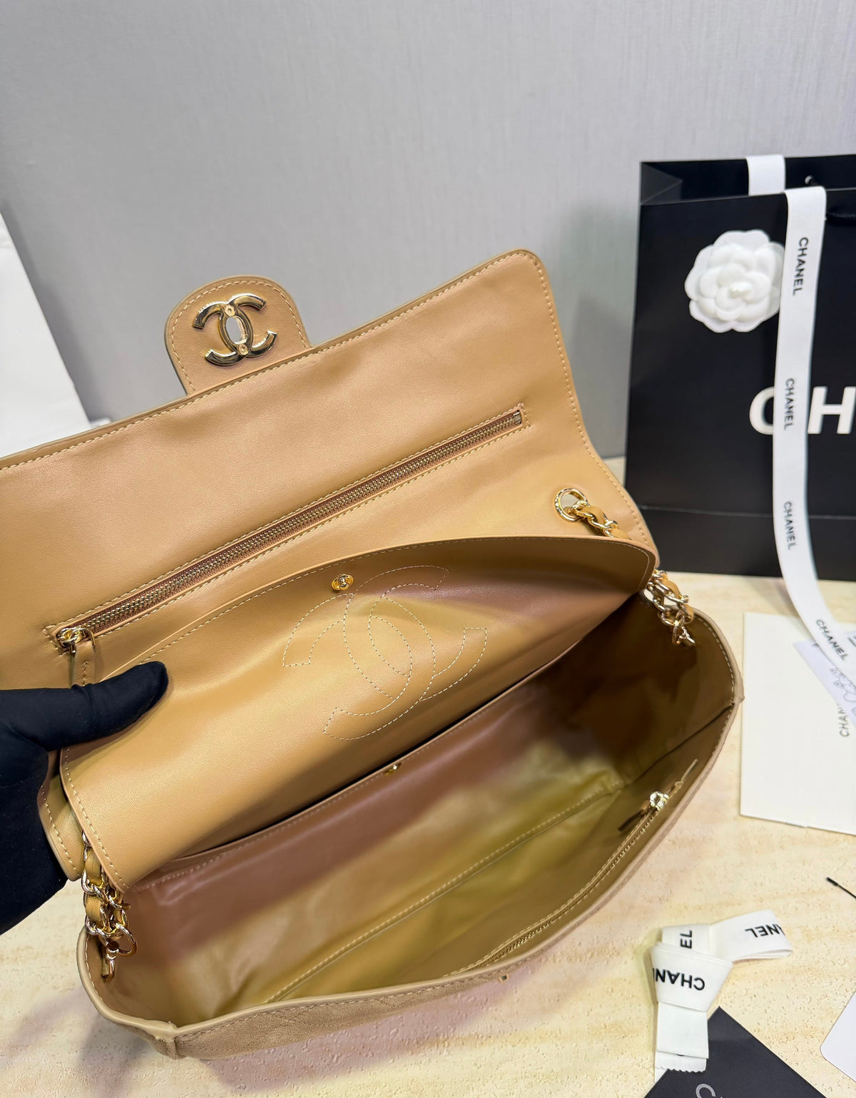 Serenityll 2001122 Chanel Bag — view 6