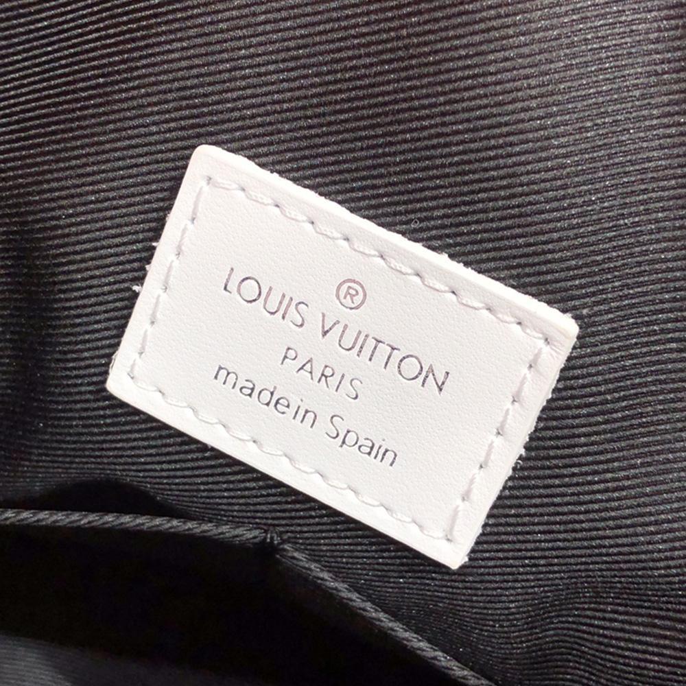 Louis Vuitton Tote Bag — view 9
