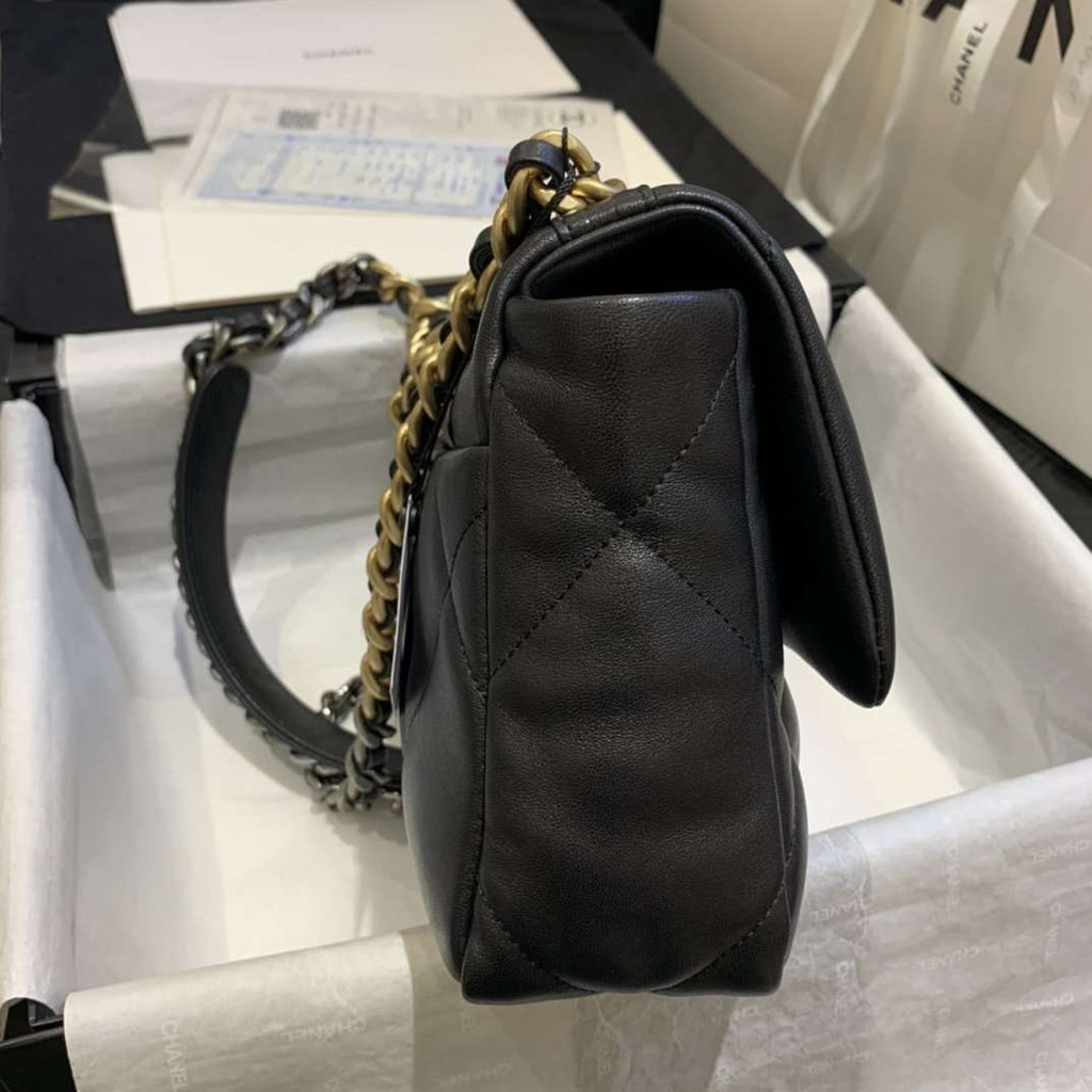 Chanel 19 Small Flap Bag Black — view 4