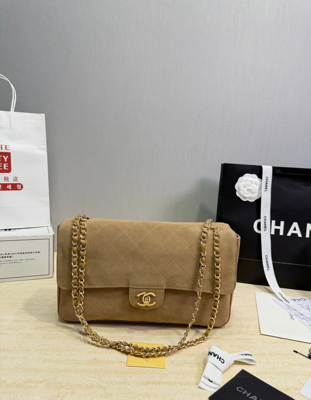 Serenityll 2001122 Chanel Bag — view 2