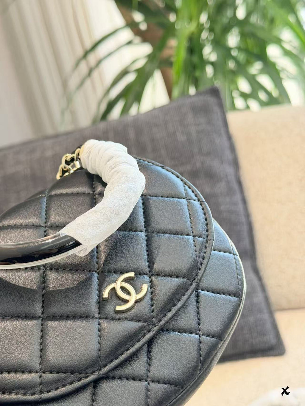 Serenityll 2001119 Chanel Bag — view 3