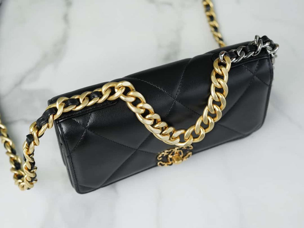 Chanel 19 WOC Wallet On Chain AP0957 Black Flap Bag — view 9