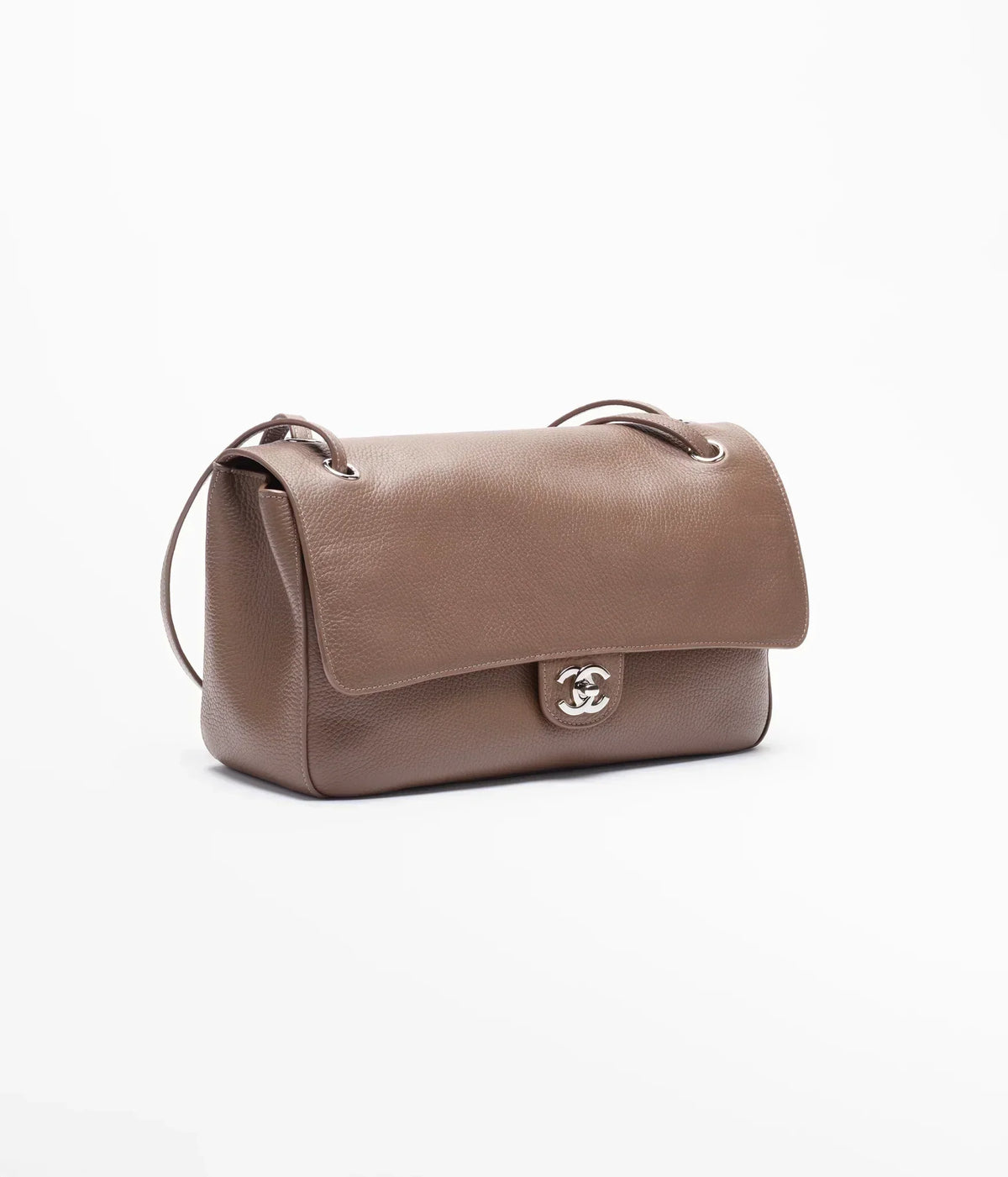 Chanel Maxi Flapbag — view 3