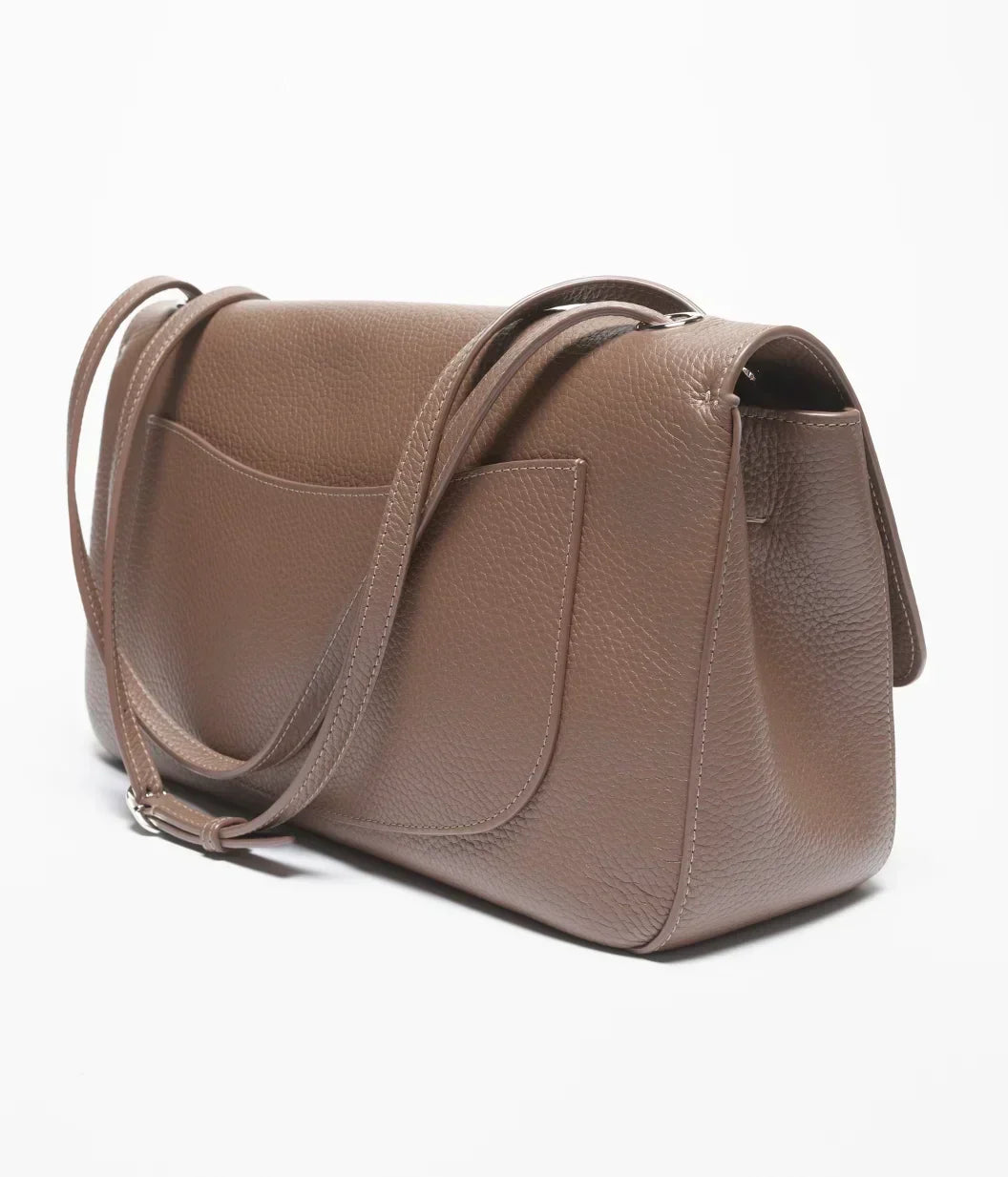 Chanel Maxi Flapbag — view 4