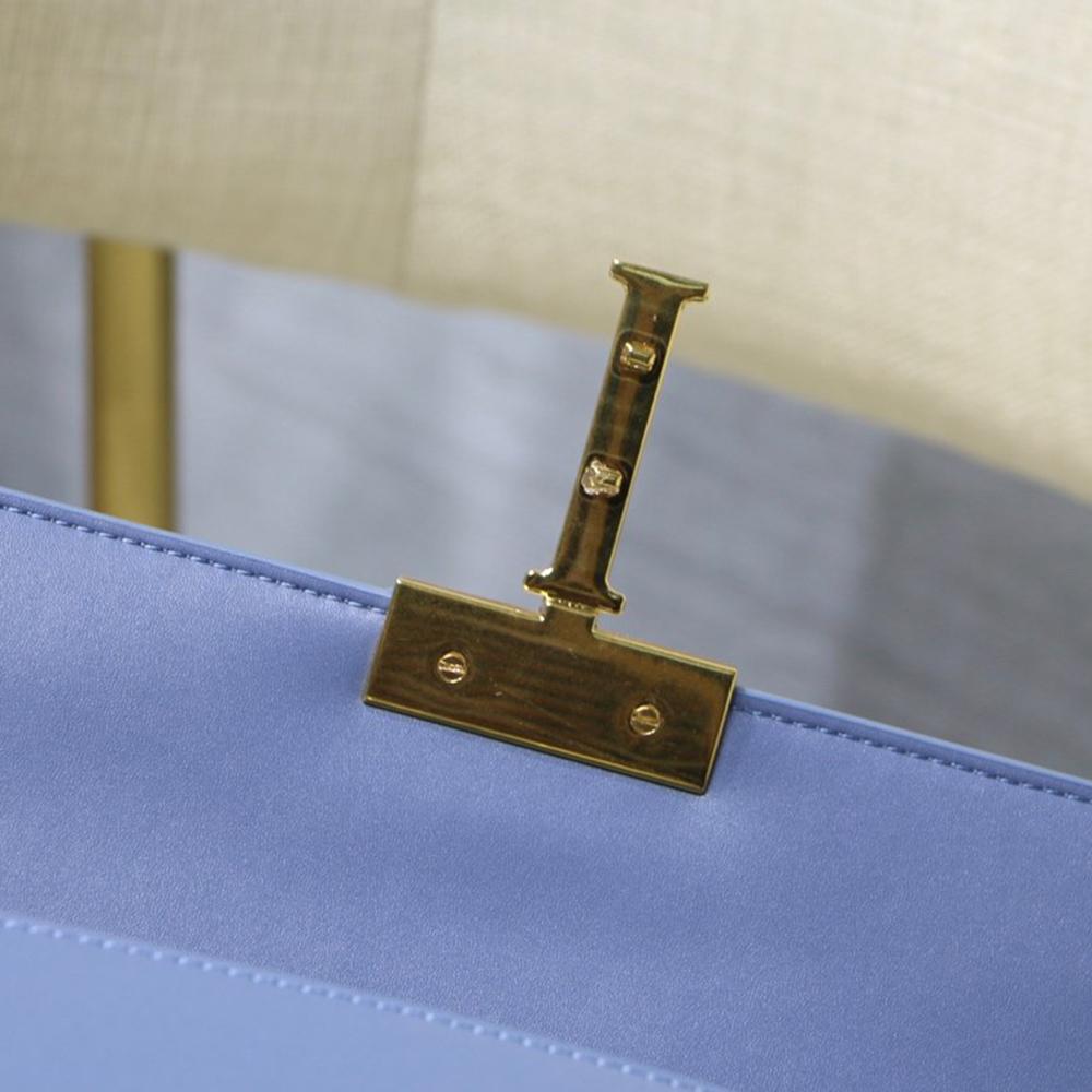 Dior 30 Montaigne Pouch — view 8