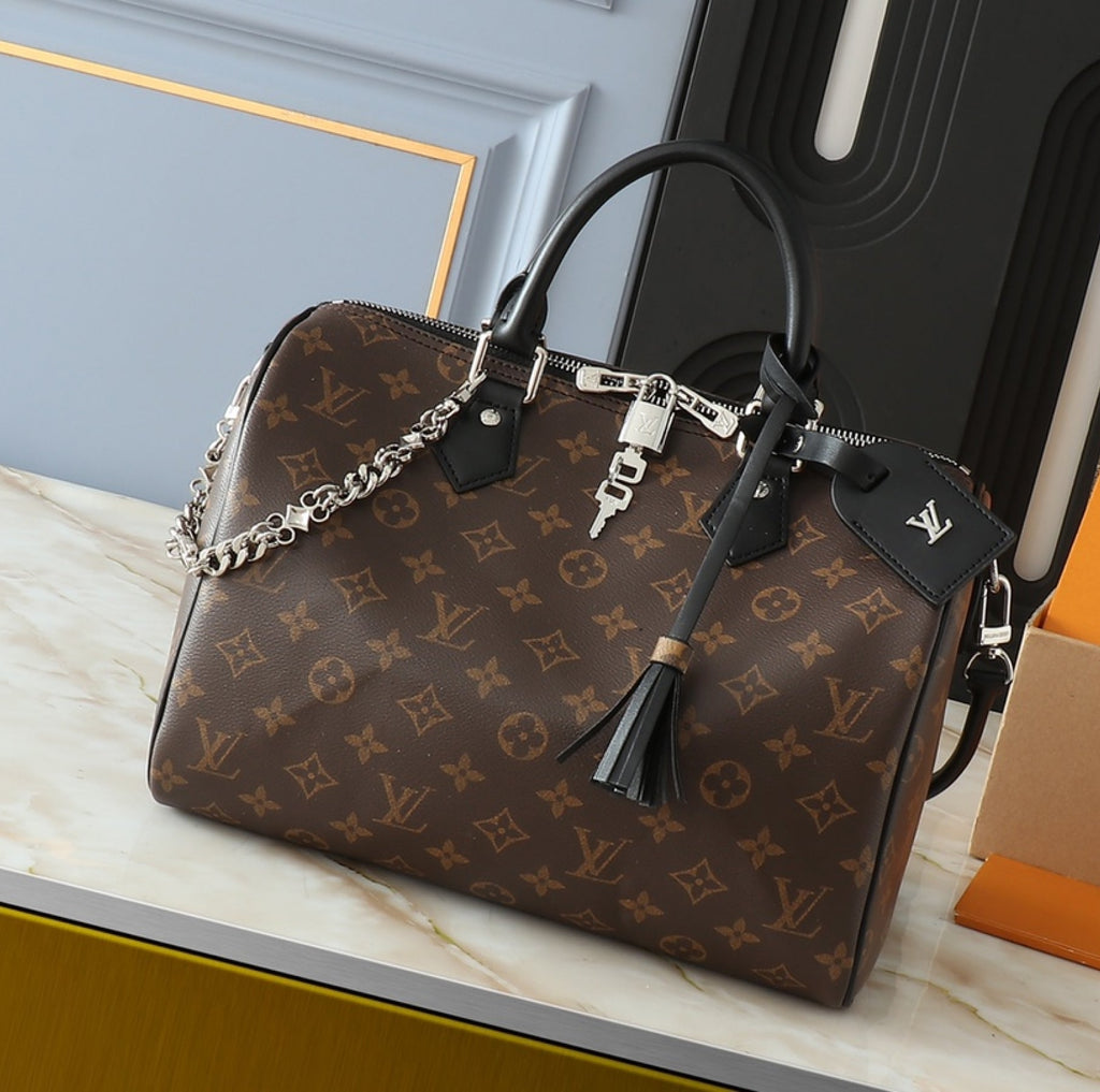LV Speedy Soft 30 Boho Handbag — view 15