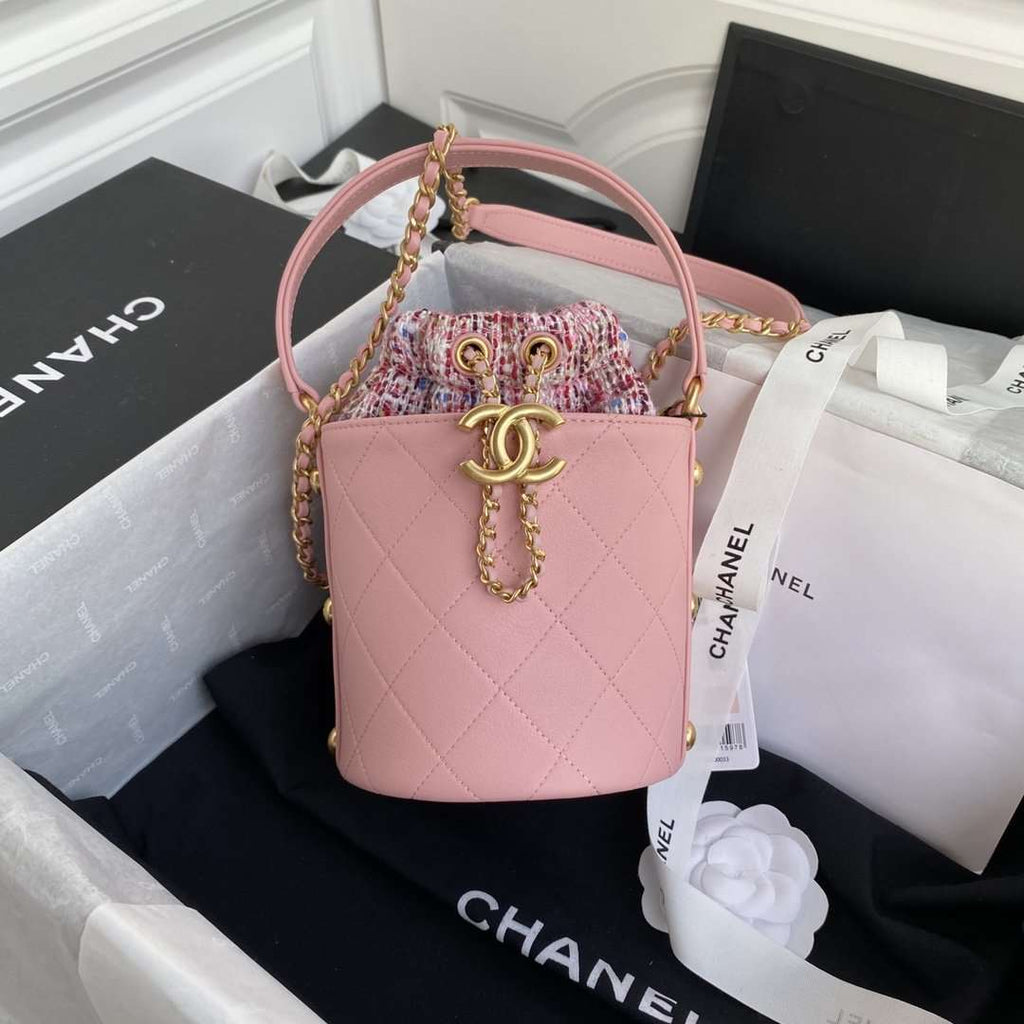 Chanel 2020 Tweed Soul Bucket Bag Pink — view 1