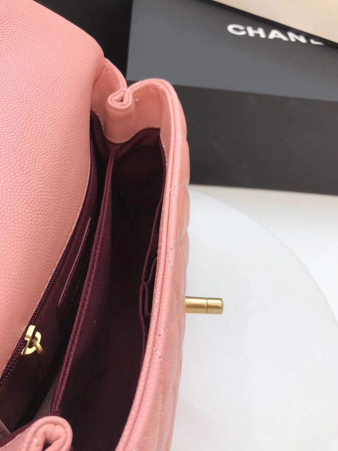 Chanel Coco Handle Gold Caviar Pink 24 cm Handbag — view 4