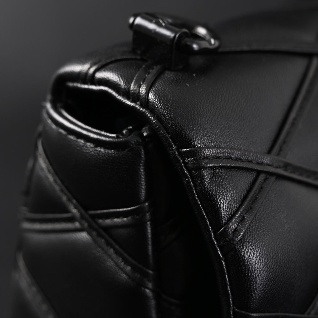 Louis Vuitton Go-14 MM Quilted Leather Chain Shoulder Bag – Black - Classic Black — view 4