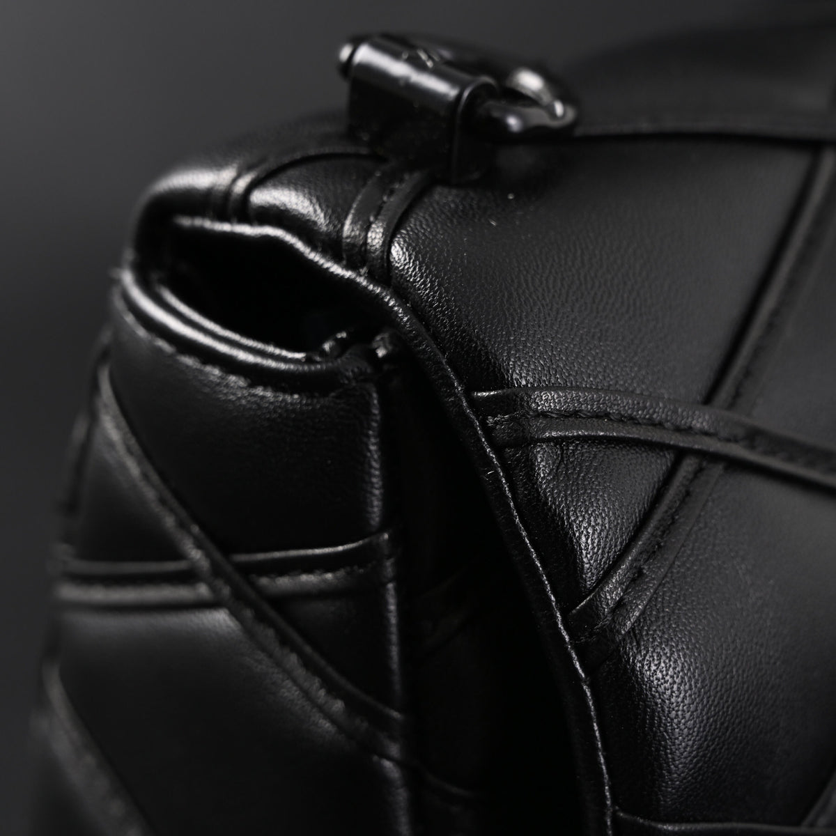 Louis Vuitton Go-14 MM Quilted Leather Chain Shoulder Bag – Black - Classic Black — view 4
