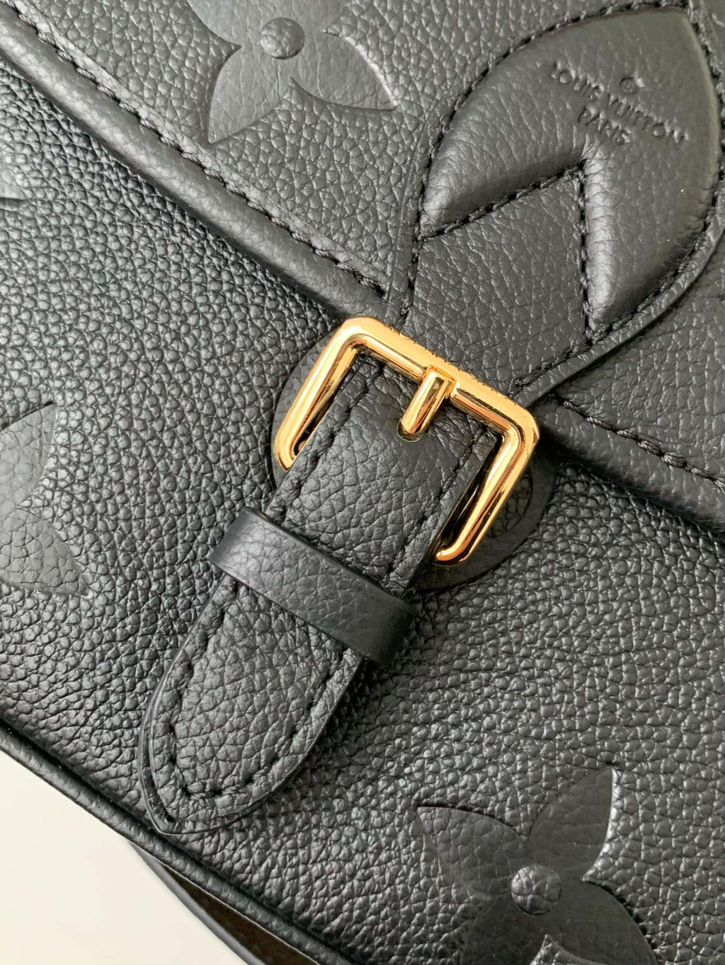 Louis Vuitton LV Diane Handbag - Black — view 10