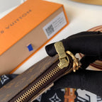 Louis Vuitton Pochette Accessoires — view 6