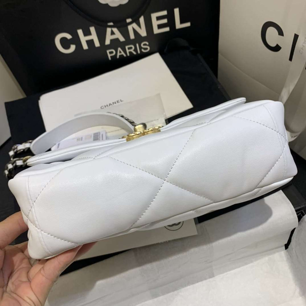 Chanel 19 Medium Flap Bag — view 6
