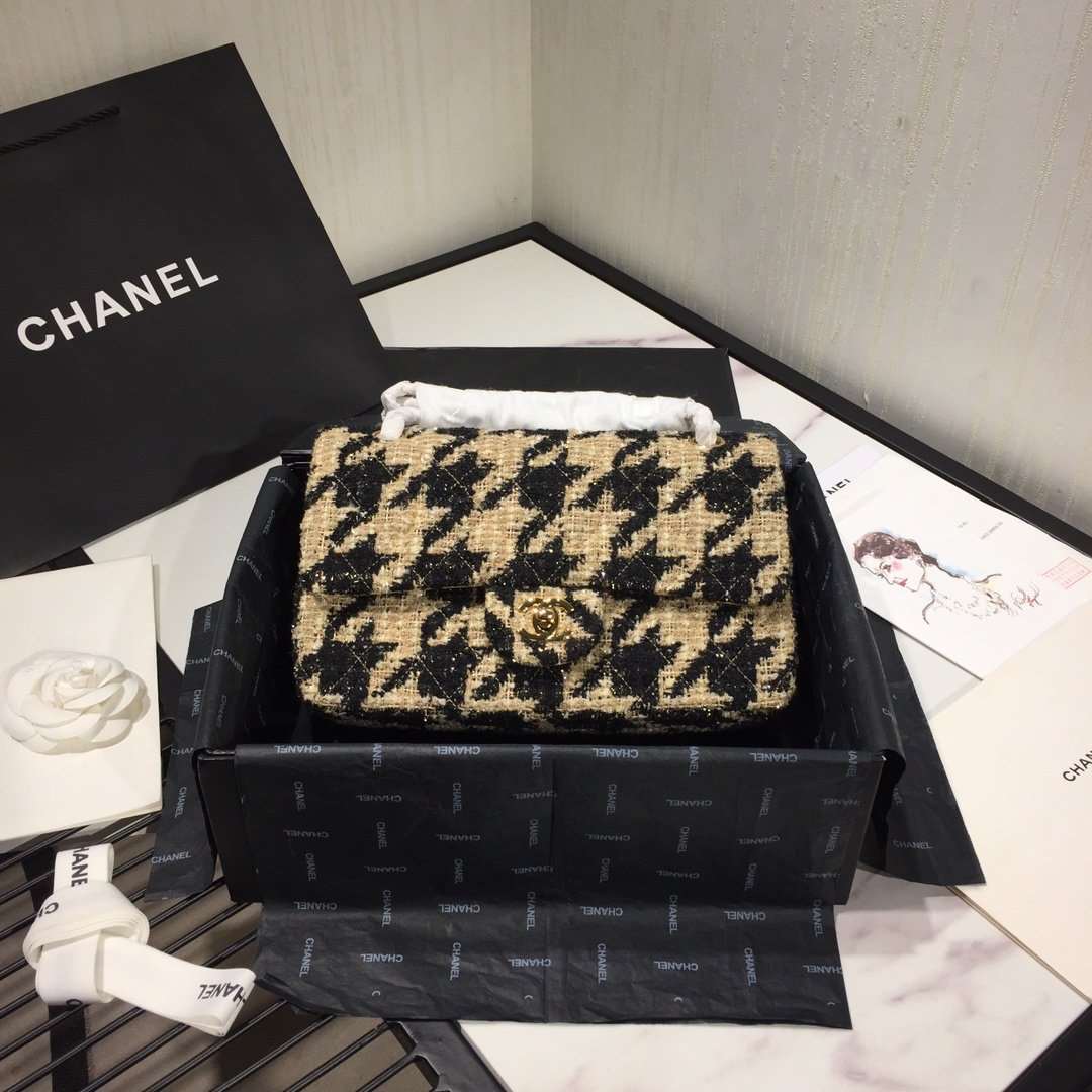 Chanel 19 Tweed Flap Bag Black and Beige — view 2