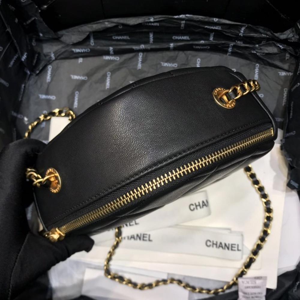 Chanel Runway Black Lambskin Leather Diamond Cut Bag — view 5