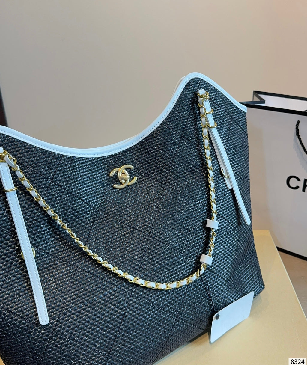Serenityll 2001110 Chanel Bag — view 2