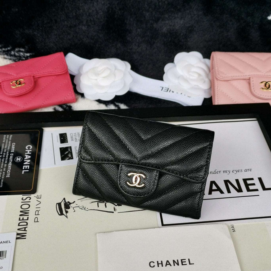 Chanel Classic Small Wallet — view 1