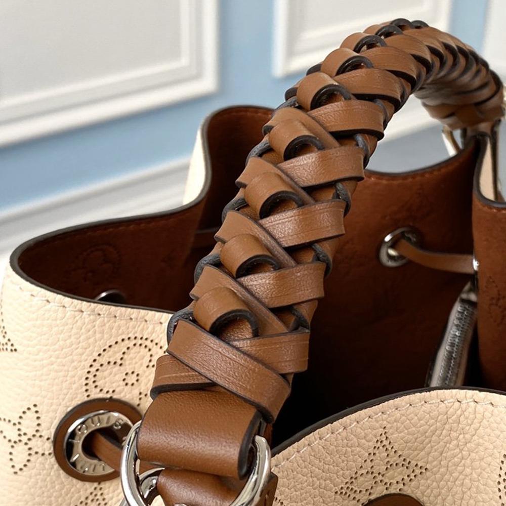 Louis Vuitton Néonoé BB Bucket Bag - Cosmic Latte — view 7