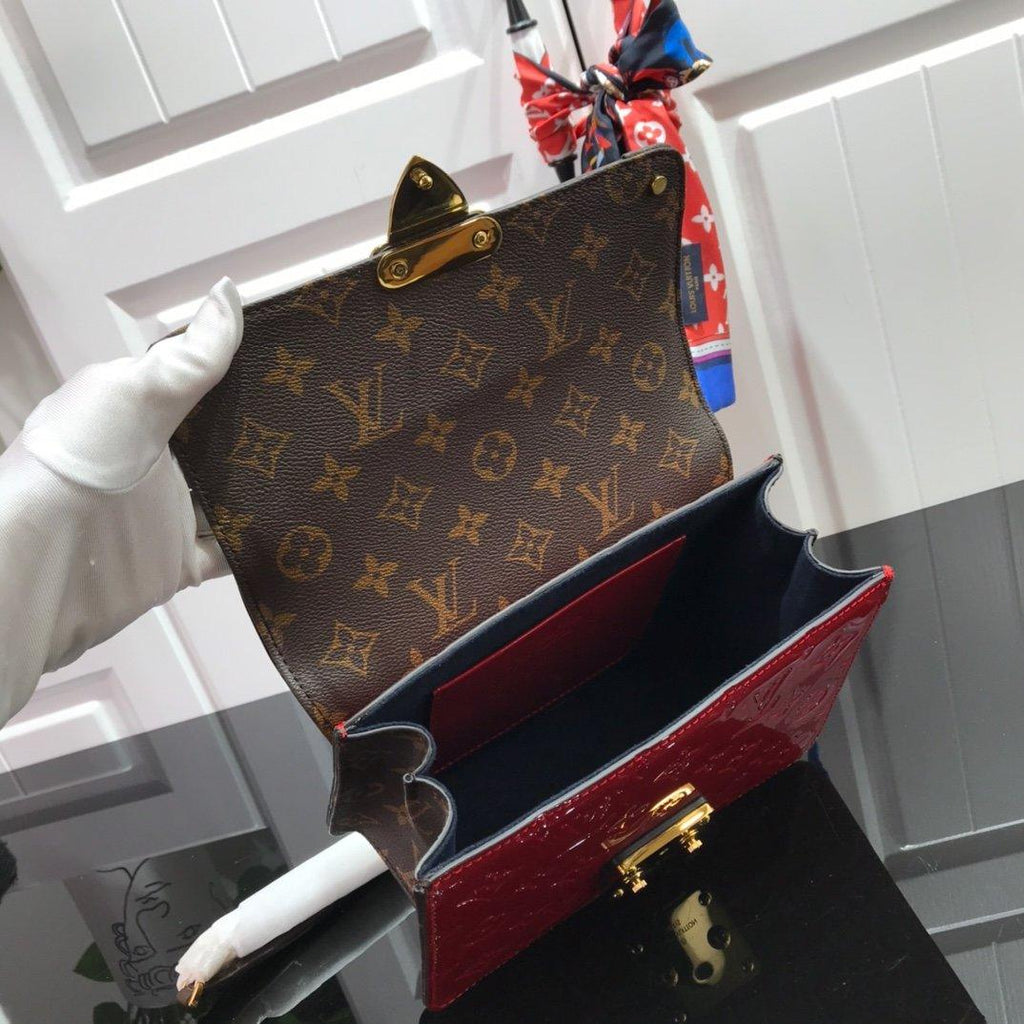 LV Wynwood Handbag — view 4