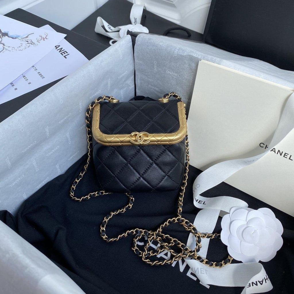Chanel Small Kiss-Lock Bag - Black — view 2