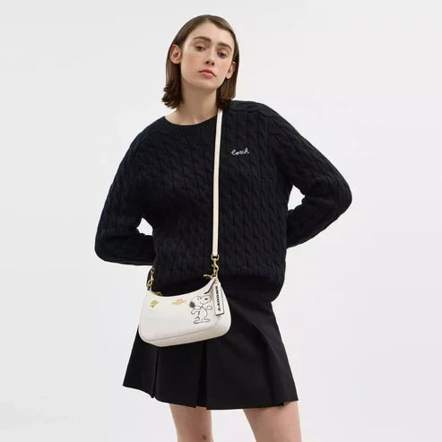 Peanuts Teri Snoopy Shoulder Bag — view 11