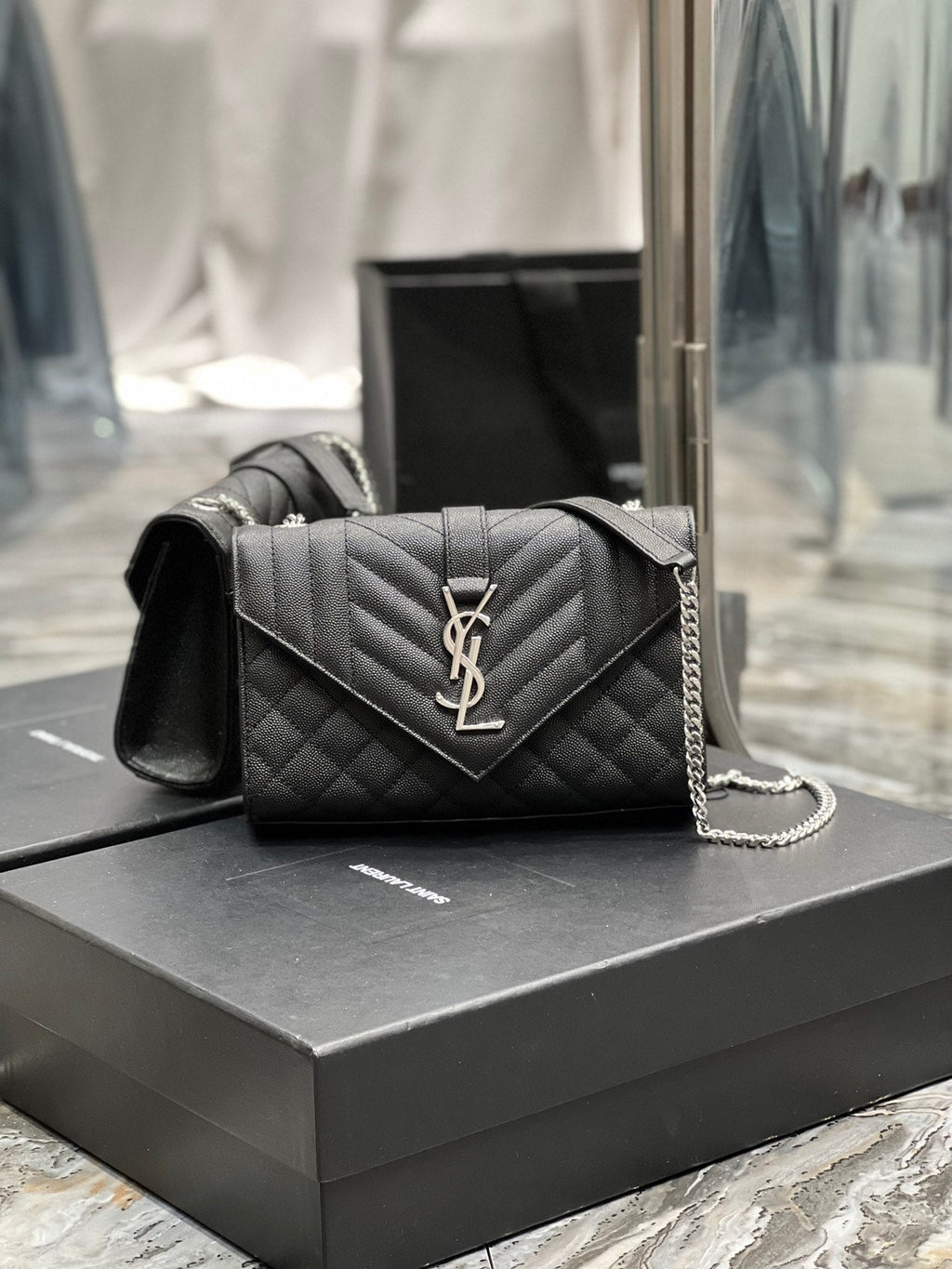 YSL Envelope Bag 21cm 526286 02 - Black — view 1