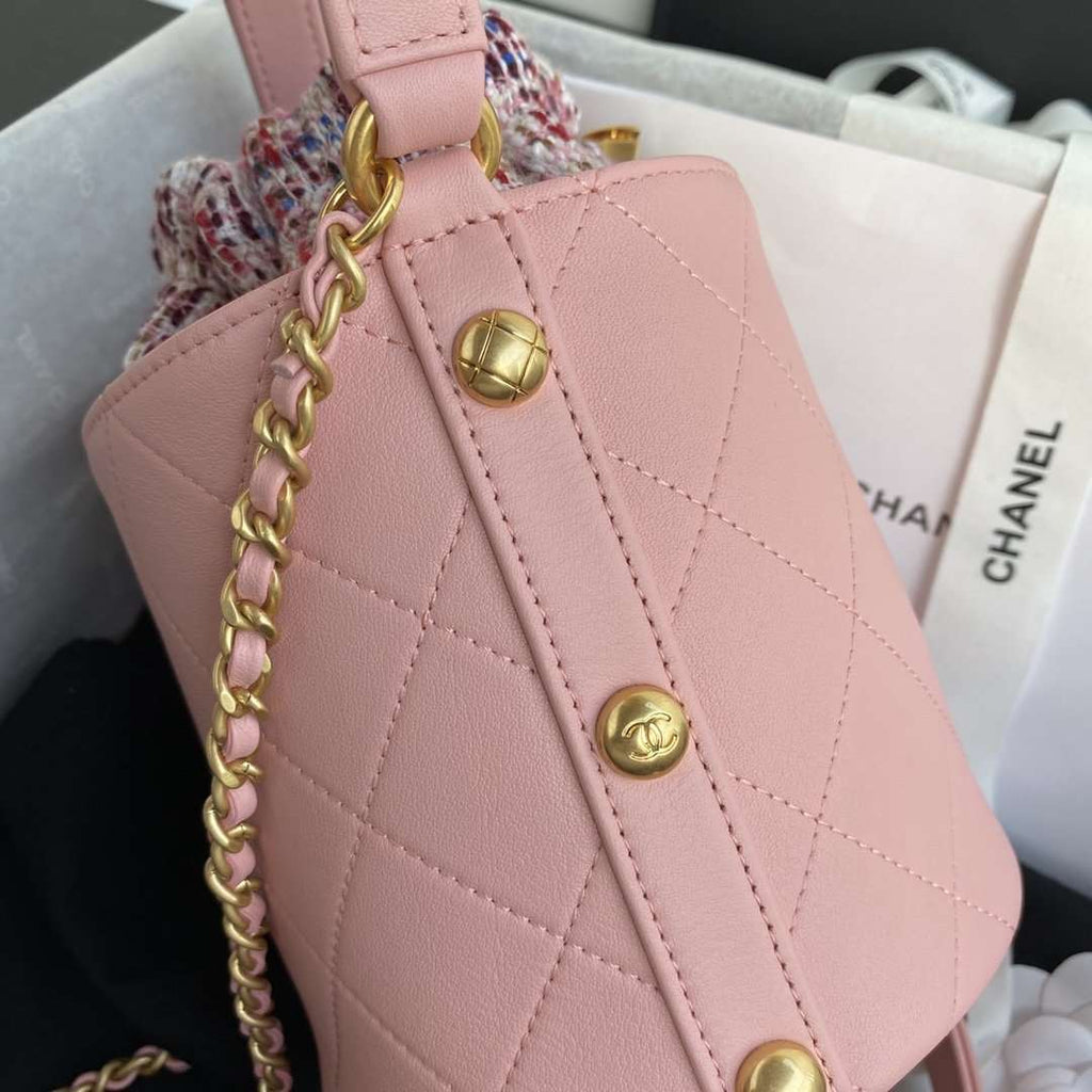 Chanel 2020 Tweed Soul Bucket Bag Pink — view 4