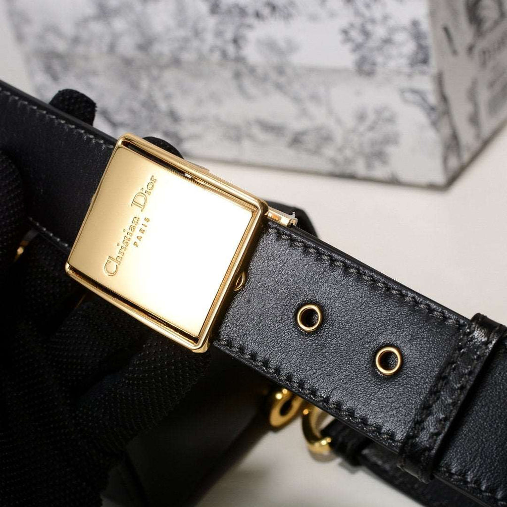 Dior 30 Montaigne Flap Shoulder Crossbody Bag with CD Clasp and Adjustable Leather Strap — view 8