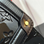 LV Wynwood Handbag — view 7
