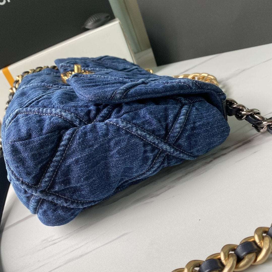 Chanel 19 Denim Large Flap Bag — view 5