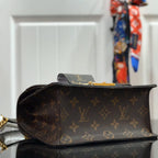 LV Wynwood Handbag — view 4