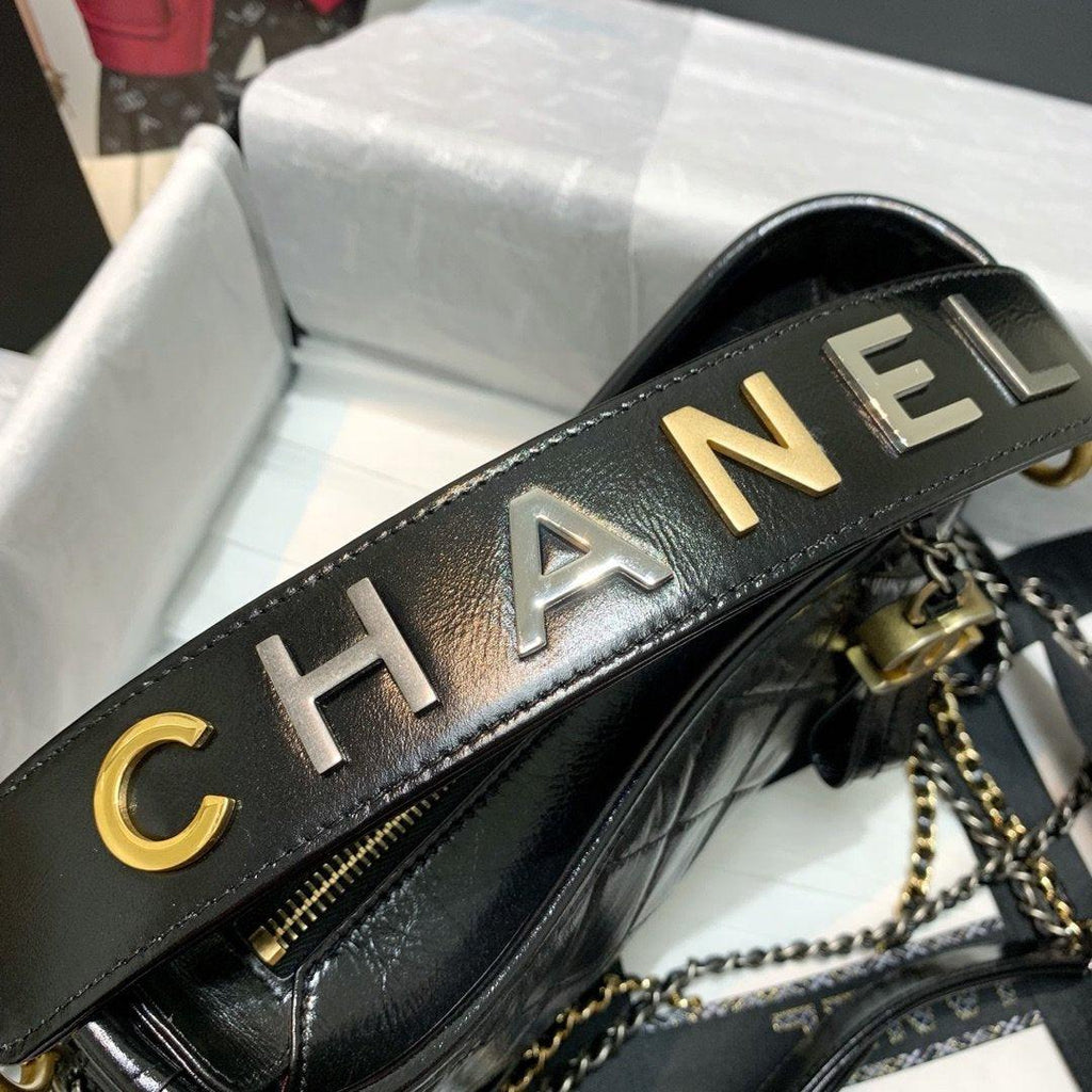 Chanel's Gabrielle Hobo Bag - Orange — view 7