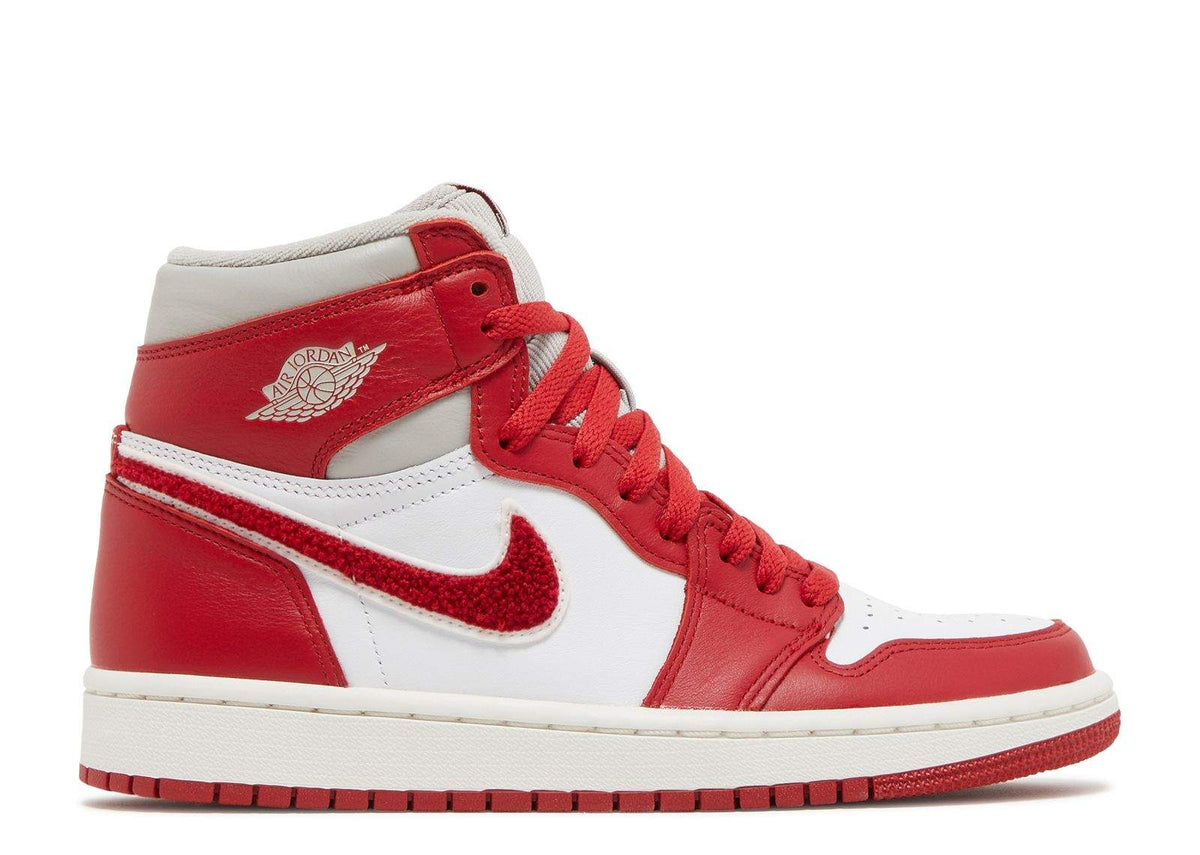 Air Jordan 1 High OG ¡®Newstalgia Chenille¡¯ Revered Footwear — view 1